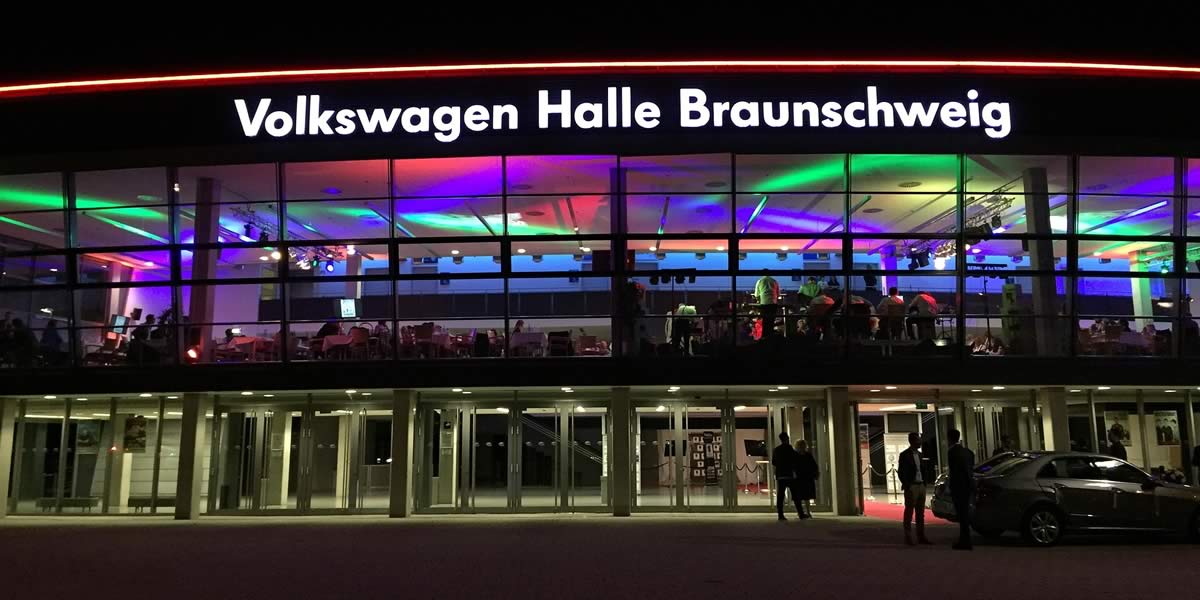 Das Hotel 'An der Stadthalle' in Braunschweig bietet mit liebe zum Detail ausgestattete Zimmer und schallisolierte Fenster für eine ungestörte Übernachtung in Braunschweig.