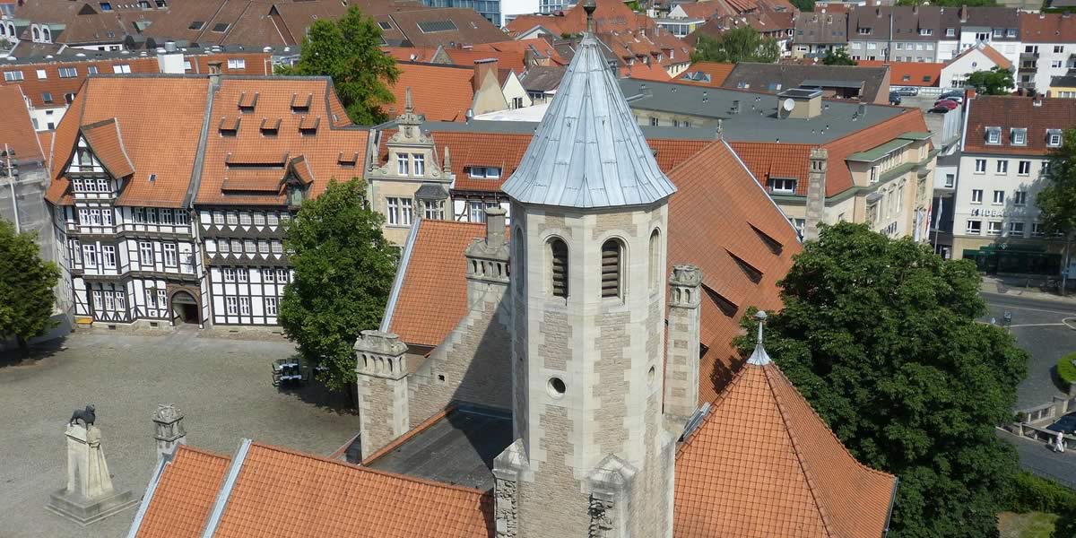 Das Hotel 'An der Stadthalle' in Braunschweig bietet mit liebe zum Detail ausgestattete Zimmer und schallisolierte Fenster für eine ungestörte Übernachtung in Braunschweig.